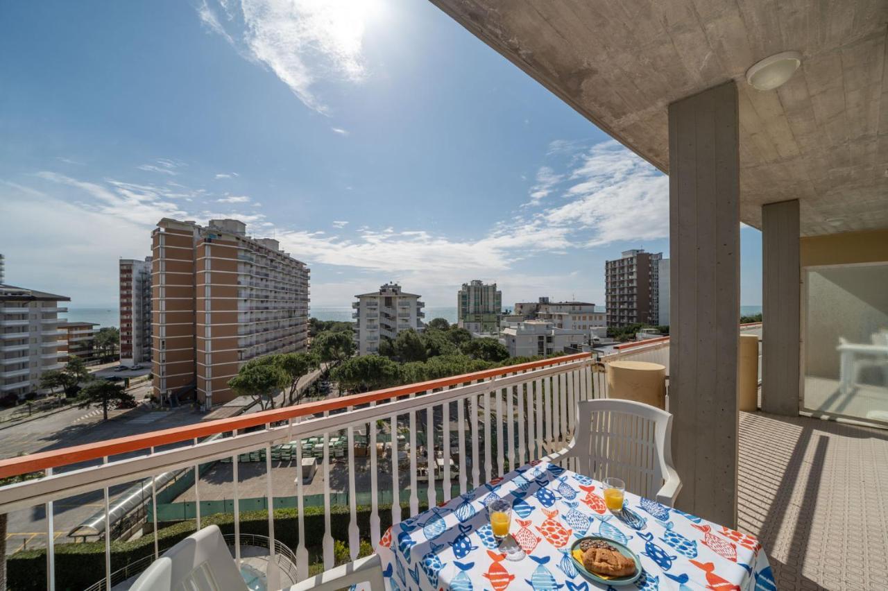 Residenza Puerto Do Sol Apartamento Lignano Sabbiadoro Exterior foto