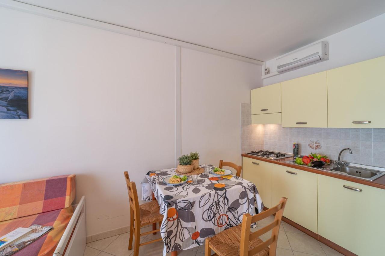 Residenza Puerto Do Sol Apartamento Lignano Sabbiadoro Exterior foto