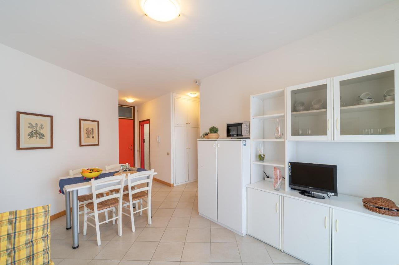 Residenza Puerto Do Sol Apartamento Lignano Sabbiadoro Exterior foto