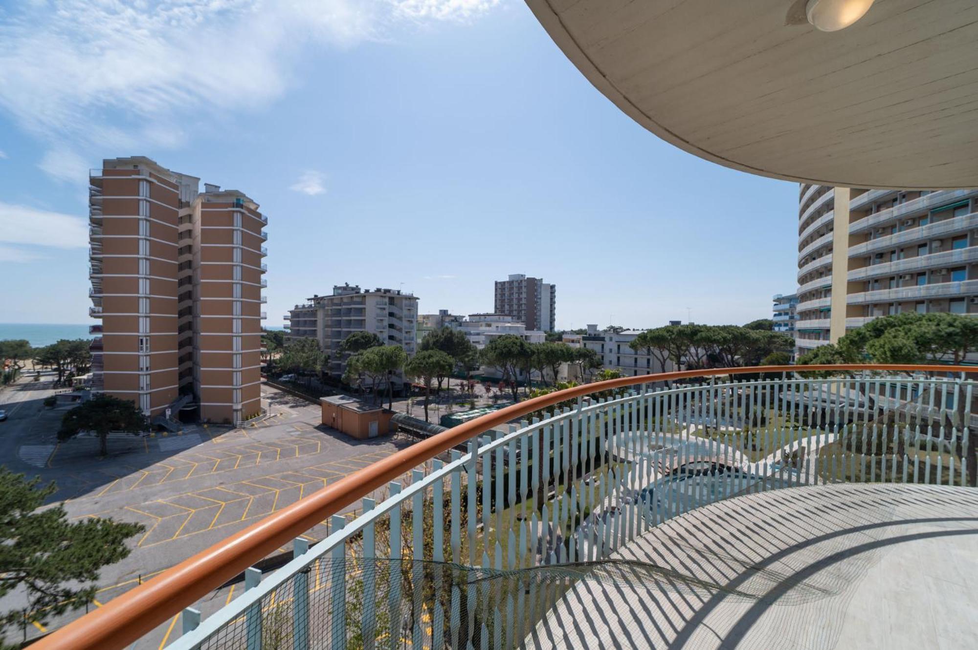 Residenza Puerto Do Sol Apartamento Lignano Sabbiadoro Exterior foto